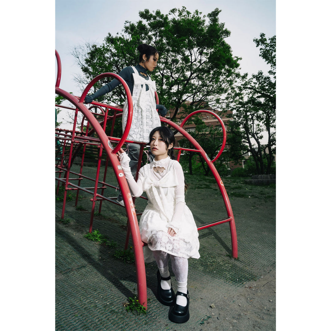 Front ribbon sleeveless onepiece (Beige Check) ¥8,980 / ¥9,480