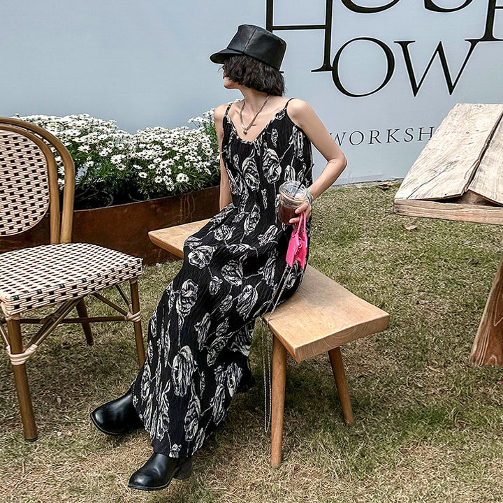 Sleeveless pleated floral onepiece