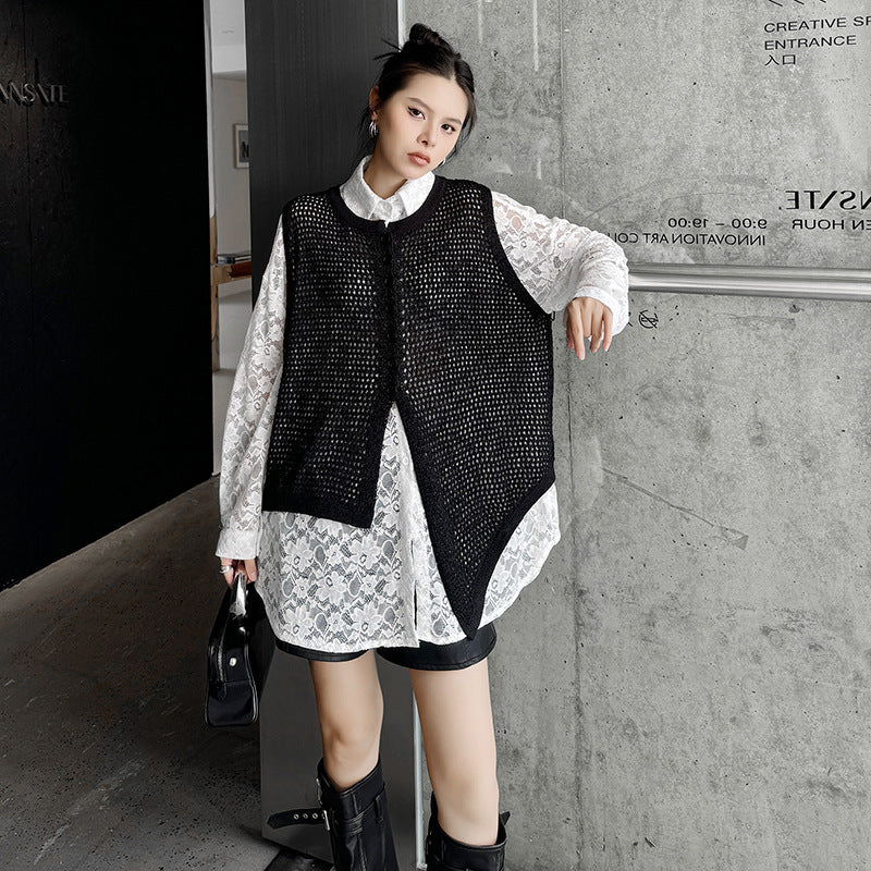 Lace shirt and sleeveless cardigan vest