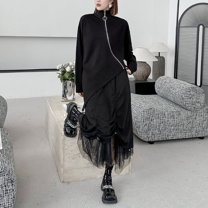 Diagonal zipper high neck t-shirt