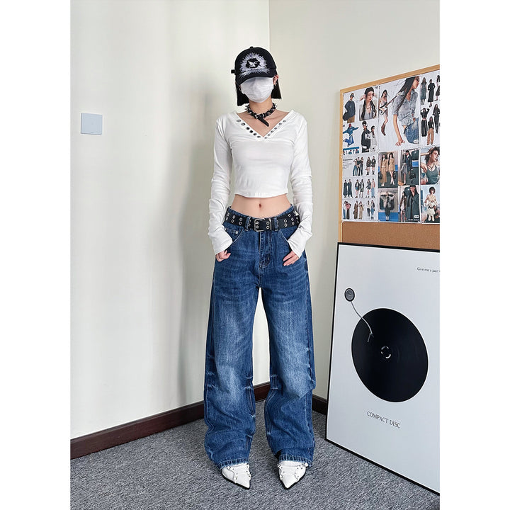 Loose and slim fit washed jeans