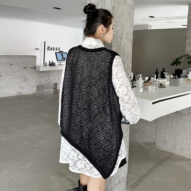 Lace shirt and sleeveless cardigan vest