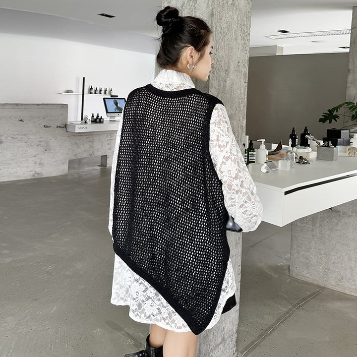 Lace shirt and sleeveless cardigan vest
