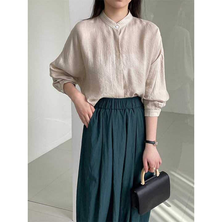 Solid color stand collar shirt