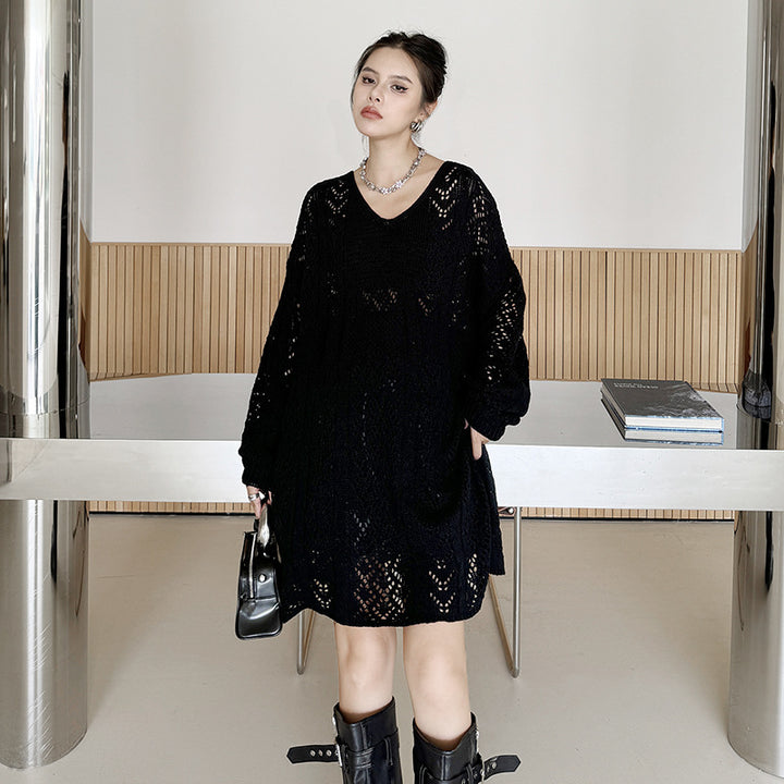 Hollow crochet design V-neck knitted dress