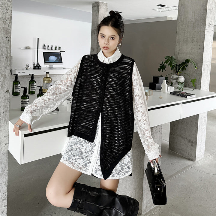 Lace shirt and sleeveless cardigan vest