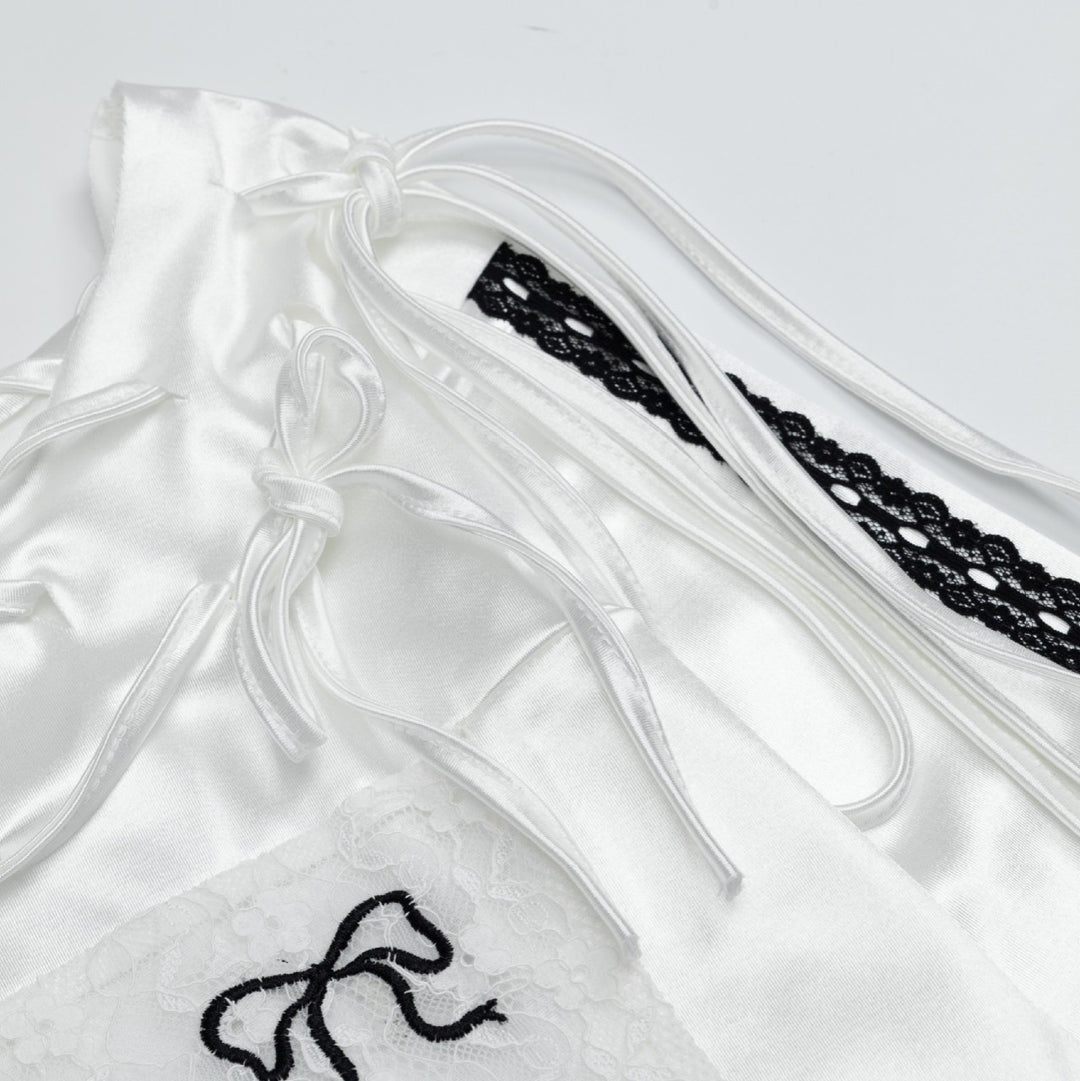 Lace Ribbon Logo Long Sleeve T-shirt