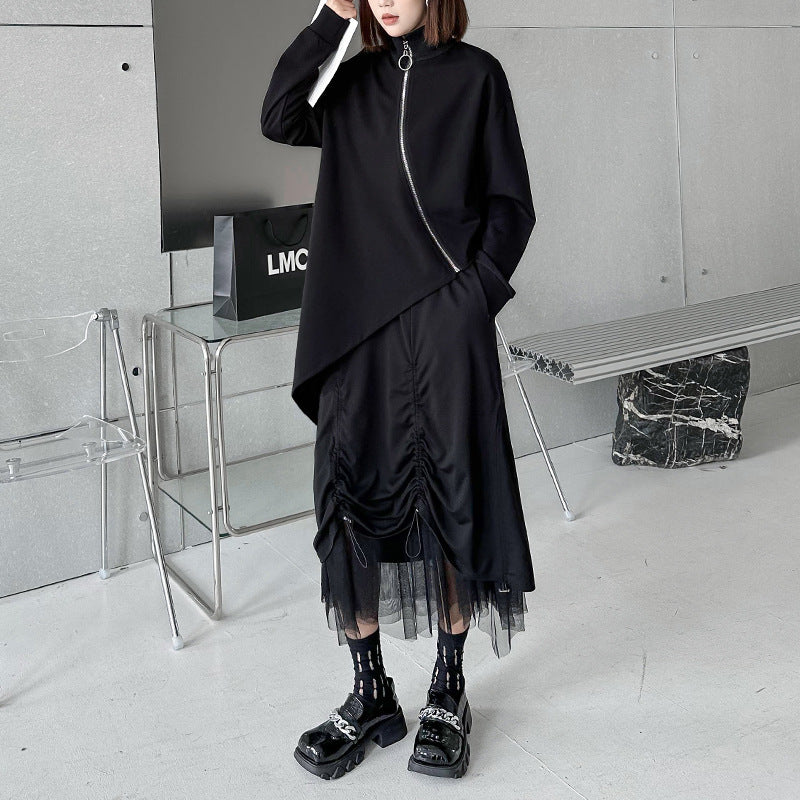 Diagonal zipper high neck t-shirt