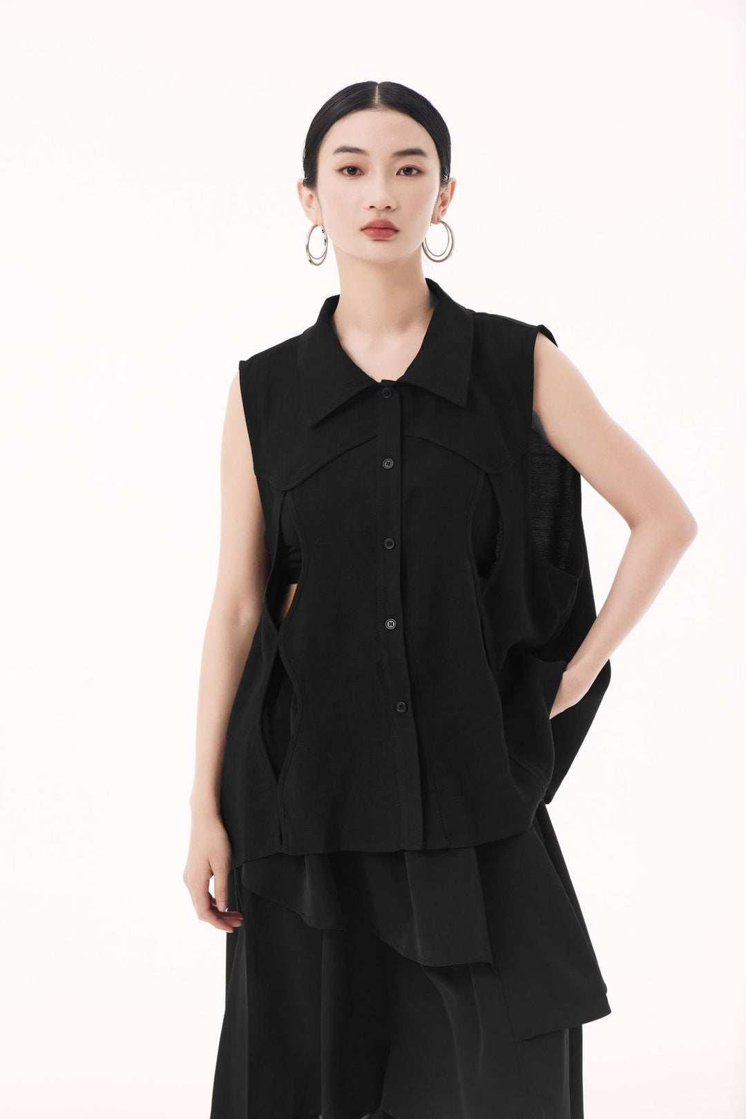 Sleeveless unique vest shirt