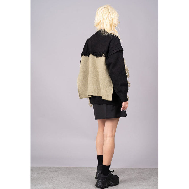 Fringe Patch Switching Knit