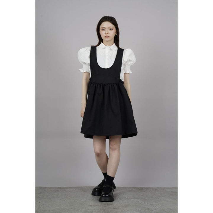 Front ribbon sleeveless onepiece ¥8,980 / ¥8,480