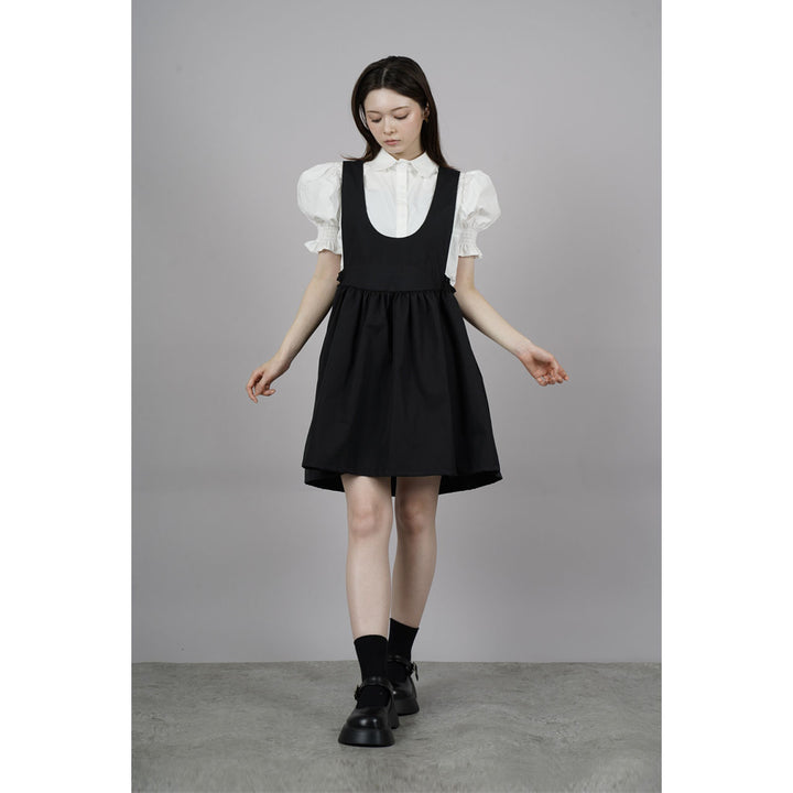 Front ribbon sleeveless onepiece ¥8,980 / ¥8,480