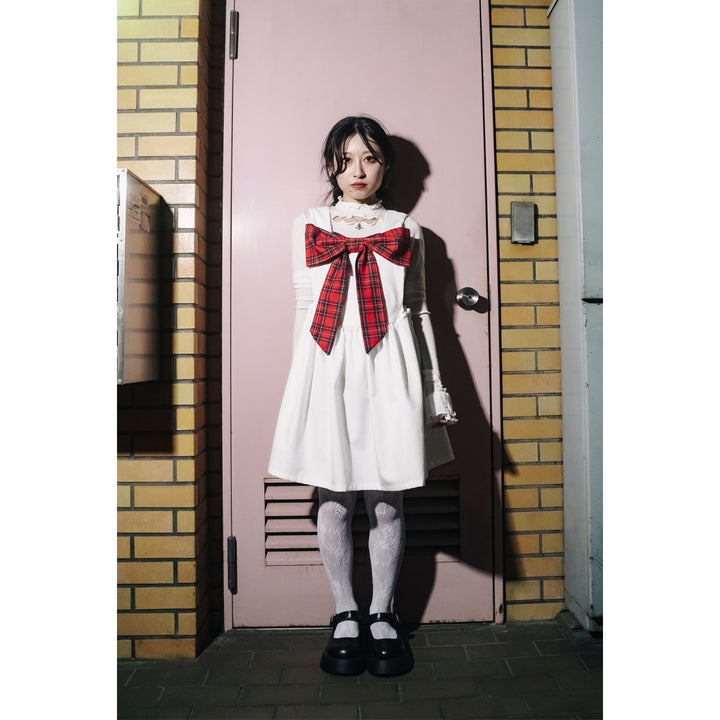 Front ribbon sleeveless onepiece (Beige Check) ¥8,980 / ¥9,480
