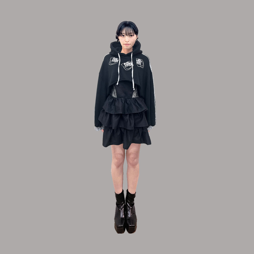 ୨୧1週間限定10％OFF୨୧ [ yy0904._] 緩苺 - Rose Embroidered Cropped Hoodie