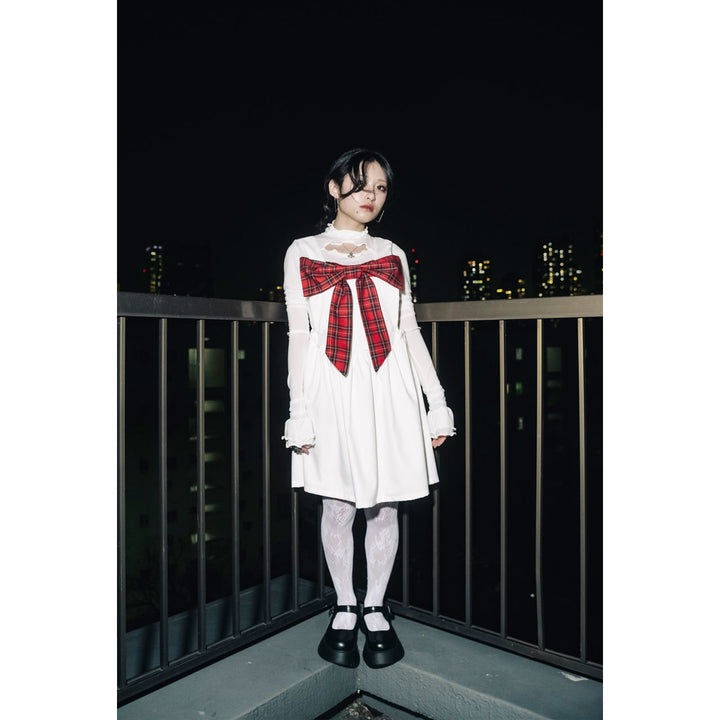 Front ribbon sleeveless onepiece (Beige Check) ¥8,980 / ¥9,480