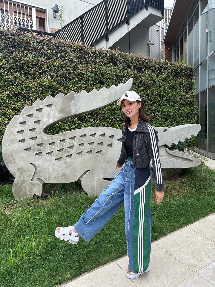 [a__muguet] Color contrast stitching cuffed high waist jeans