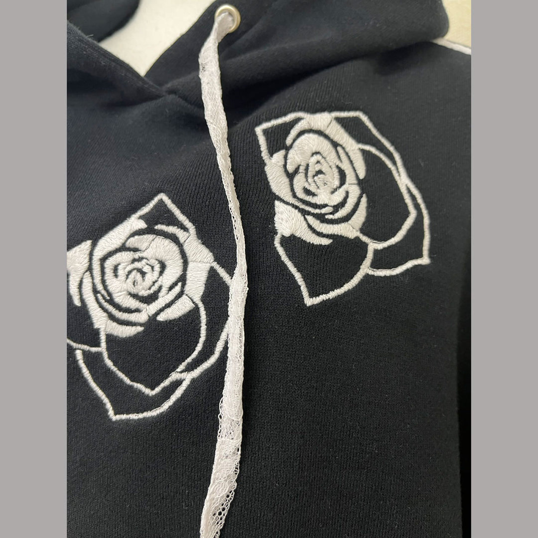 ୨୧1週間限定10％OFF୨୧ [ yy0904._] 緩苺 - Rose Embroidered Hoodie